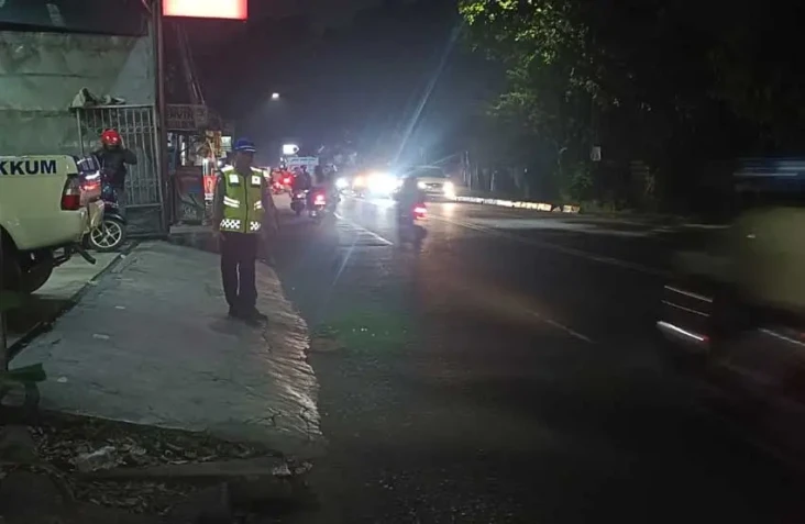 Jatuh dari Angkot di...