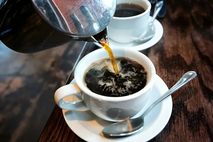 8 Alasan Minum Kopi...