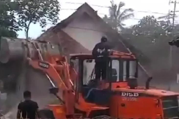 Kronologi Rumah Ibu...
