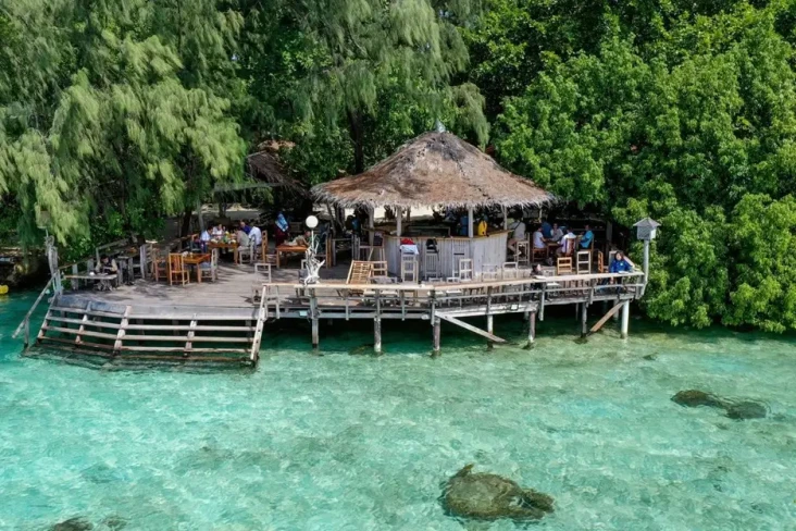 5 Resort di Kepulauan...