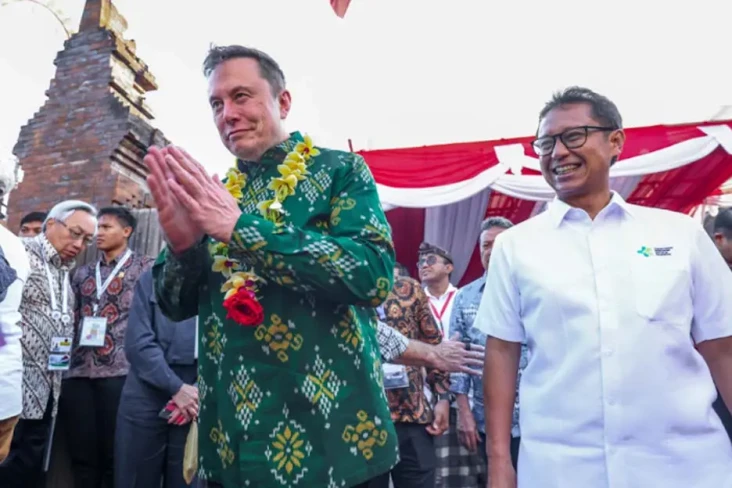 Fakta Kemeja Hijau Elon...