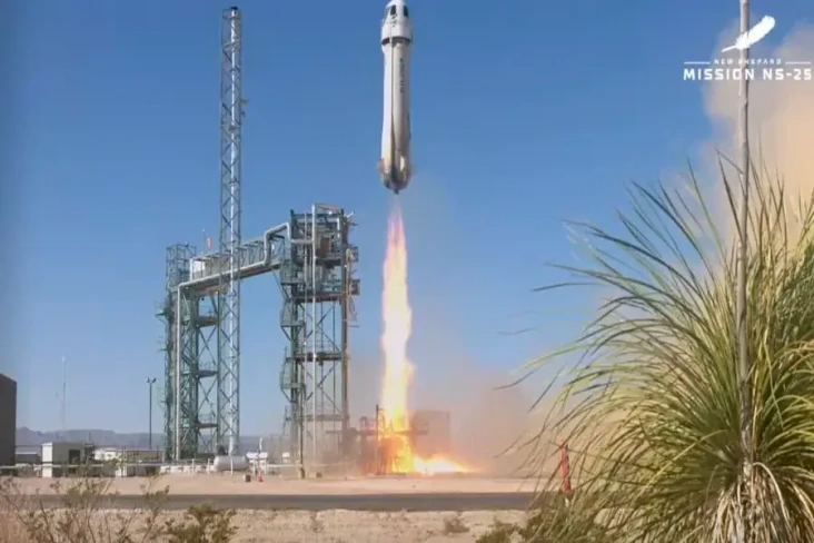 Blue Origin Sukses Terbangkan...