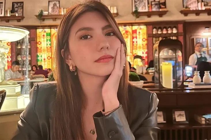 Cassandra Lee Jadi Cewek...