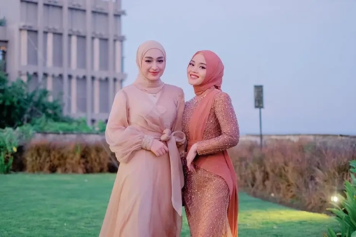 Kehadiran Santyka Fauziah...