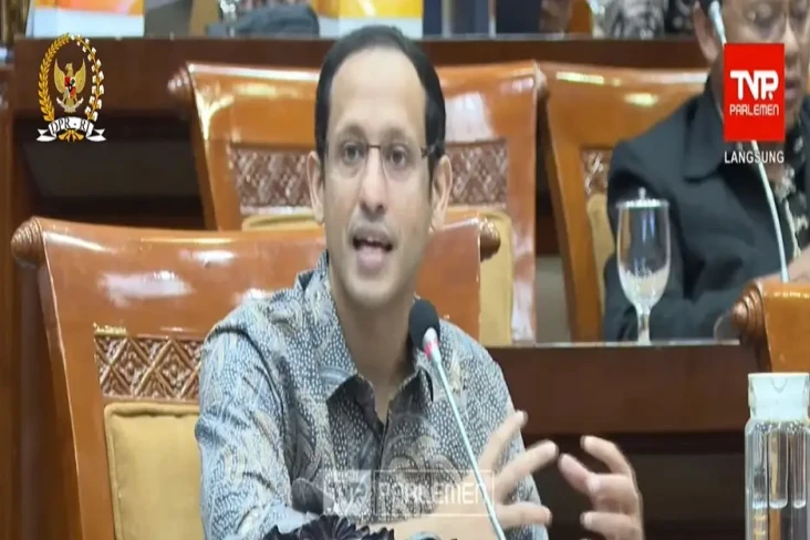 Kemendikbudristek akan...