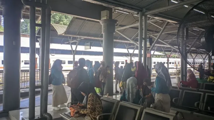 Libur Panjang Waisak,...