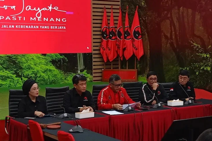 Tak Undang Jokowi ke...