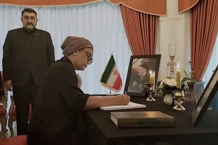 Retno Marsudi Kenang...