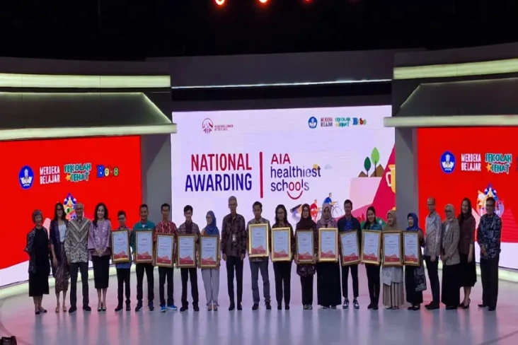 SMP Labschool Kebayoran...