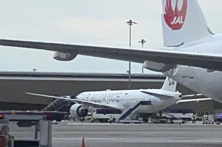 Turbulensi Pesawat Singapore...
