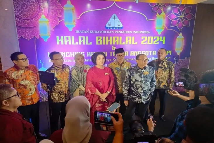 Ratusan Kurator dan...