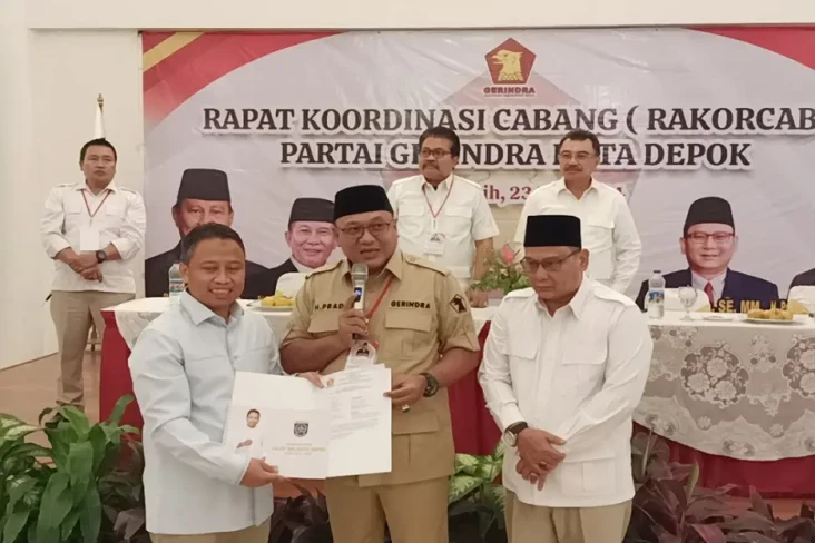 Sekda Supian Suri Resmi...
