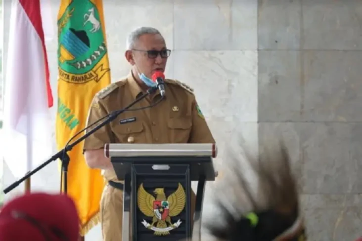 Mantan Bupati Kuningan...