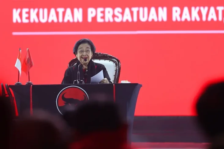 Kelakar Megawati Minta...