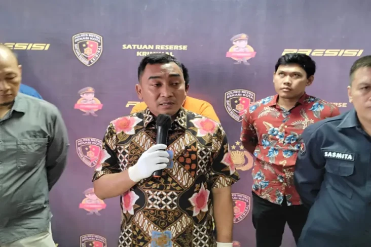 Polisi Tangkap Sales...