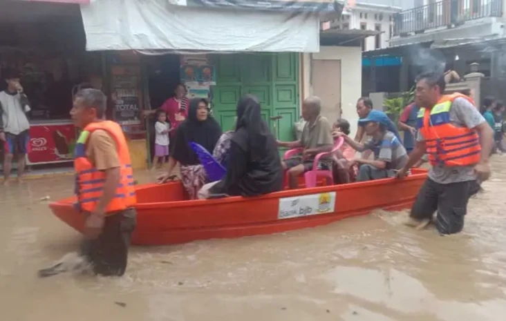 Banjir Rendam 4 Desa...