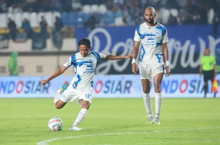 PSIS Semarang Lepas...