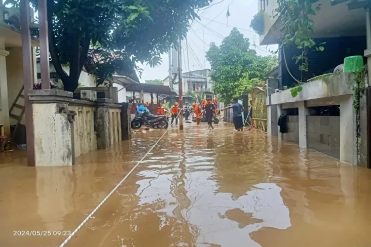 Ketinggian Banjir Capai...