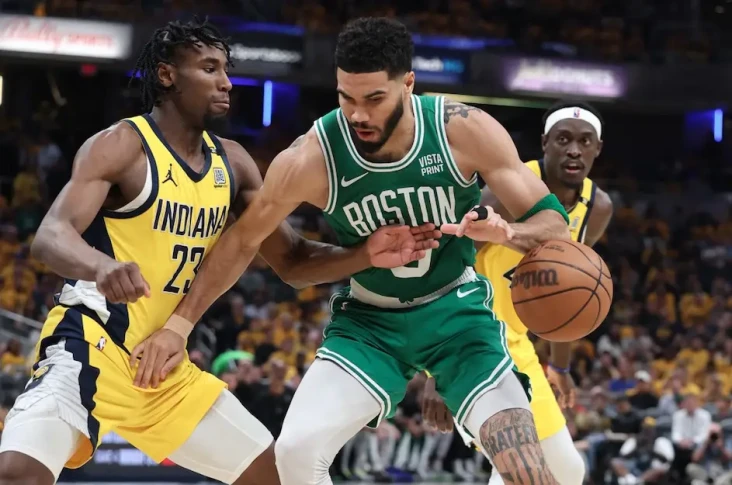 Jayson Tatum Menggila,...