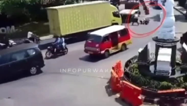 Viral! Pemotor di Purwakarta...