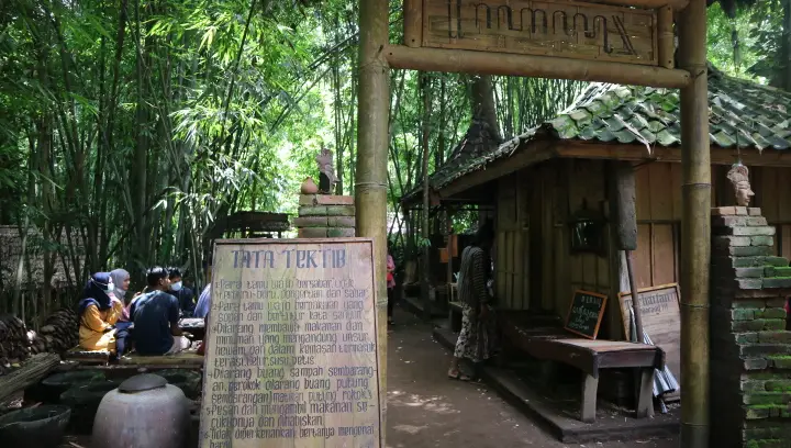 Melepas Penat di Wisata...