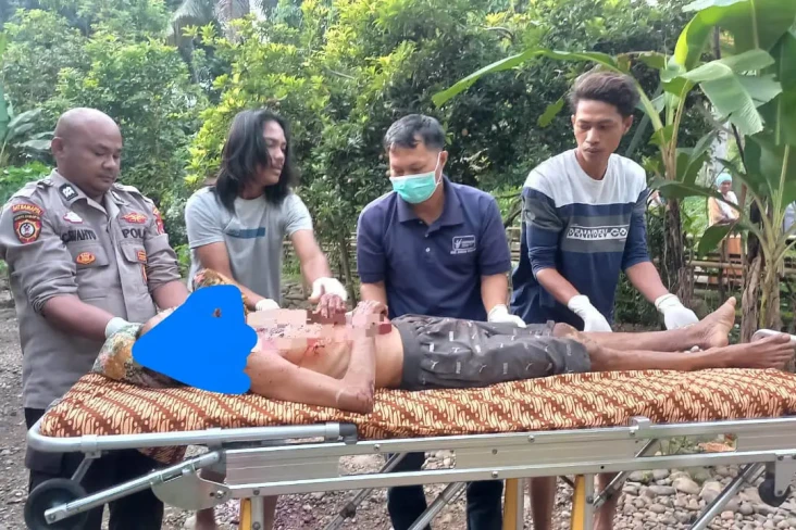 Gara-gara Sakit Hati,...