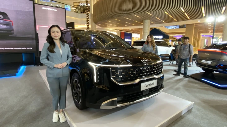 Model Baru Kia Carnival...
