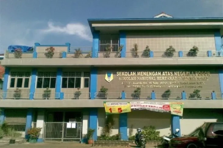 6 SMA Terbaik di Kota...