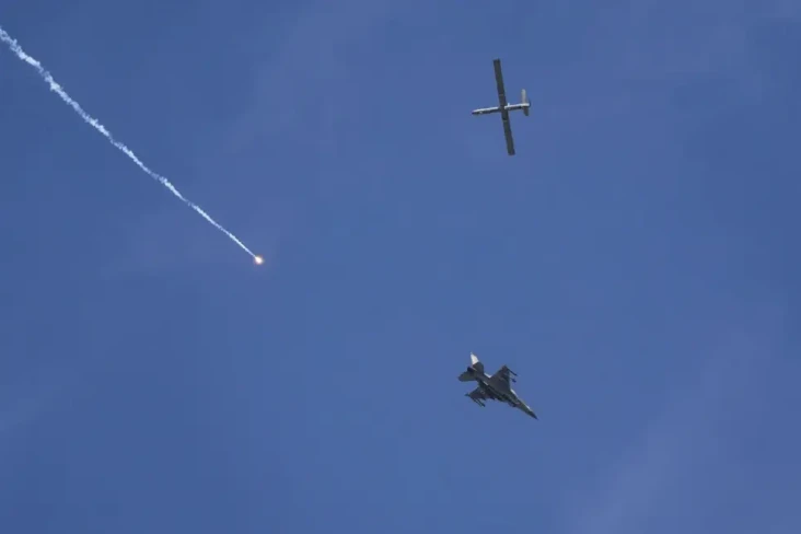 Bom GBU-39 Buatan Boeing...