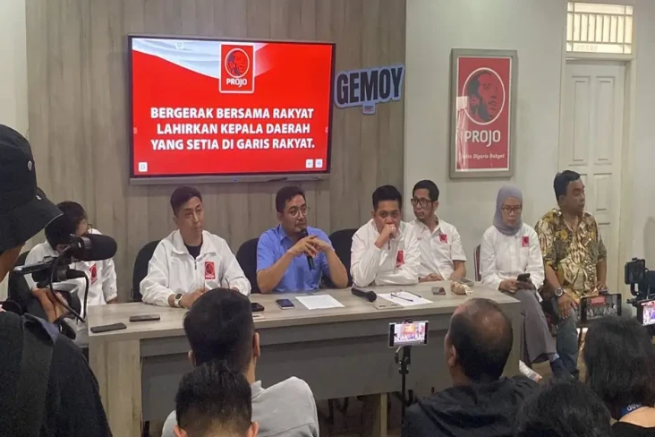 Dukung Airin, RK, Khofifah...