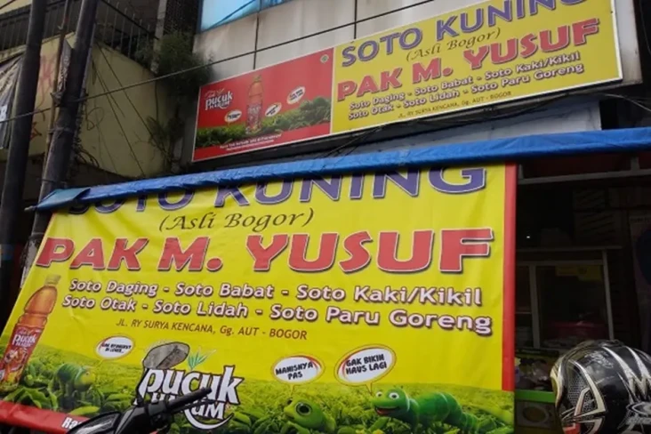 13 Tempat Makan Legendaris...