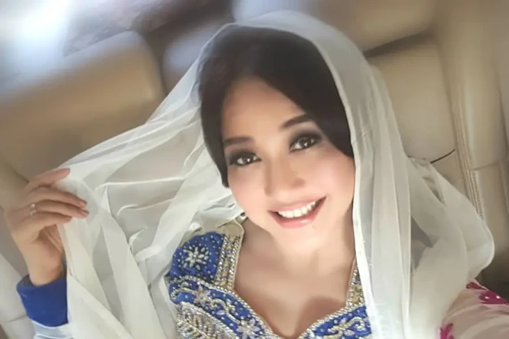 10 Artis Indonesia Keturunan...