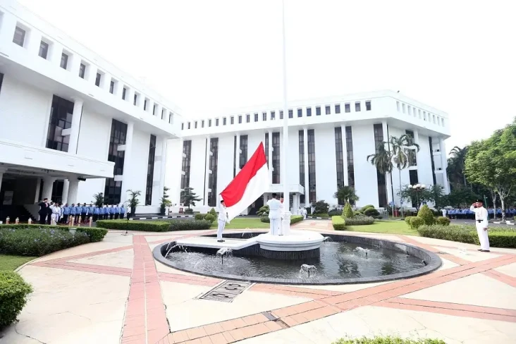 Kemensetneg Buka Lowongan...