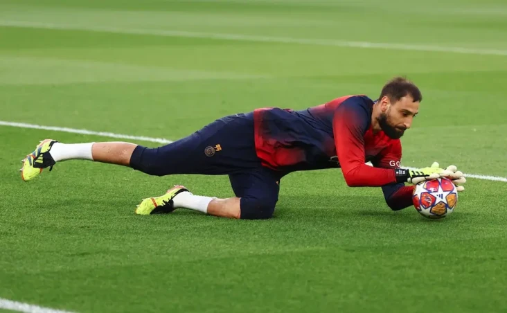 Gianluigi Donnarumma...