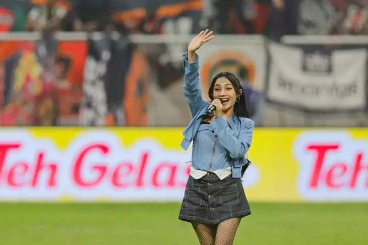 Arlida Putri Ajak Jakmania...