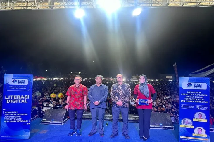 Bekali Warga Literasi...