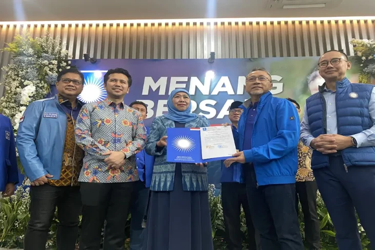PAN Resmi Dukung Khofifah-Emil...