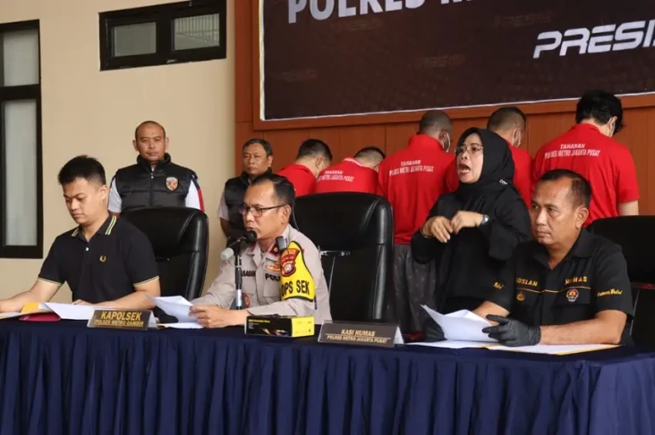 Kronologi Pengungkapan...