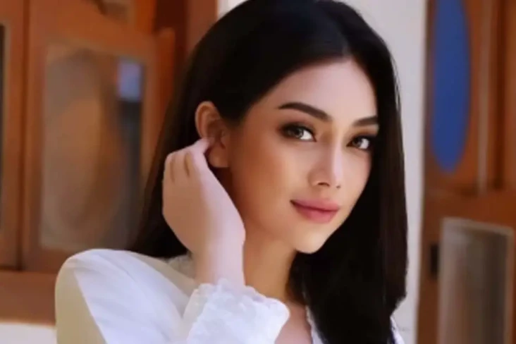 5 Artis Indonesia yang...
