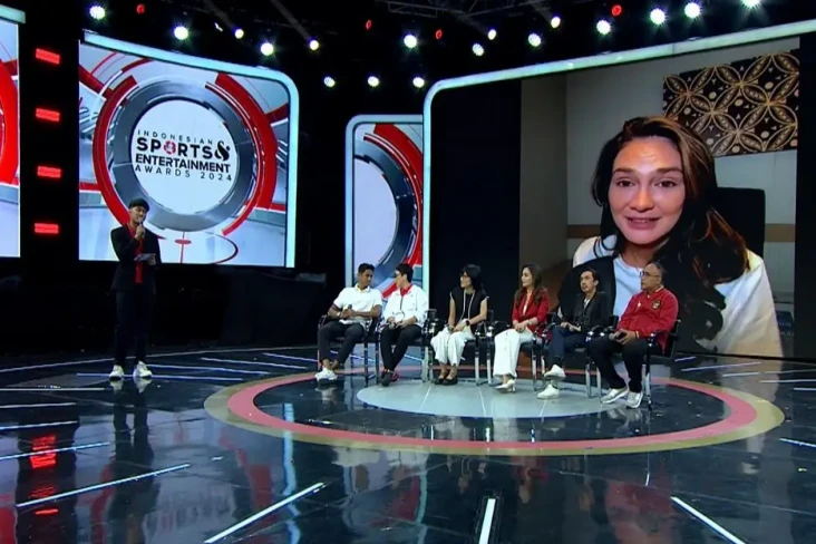 Luna Maya Masuk Nominasi...