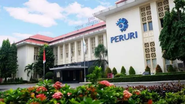 Peruri Raih Peringkat...