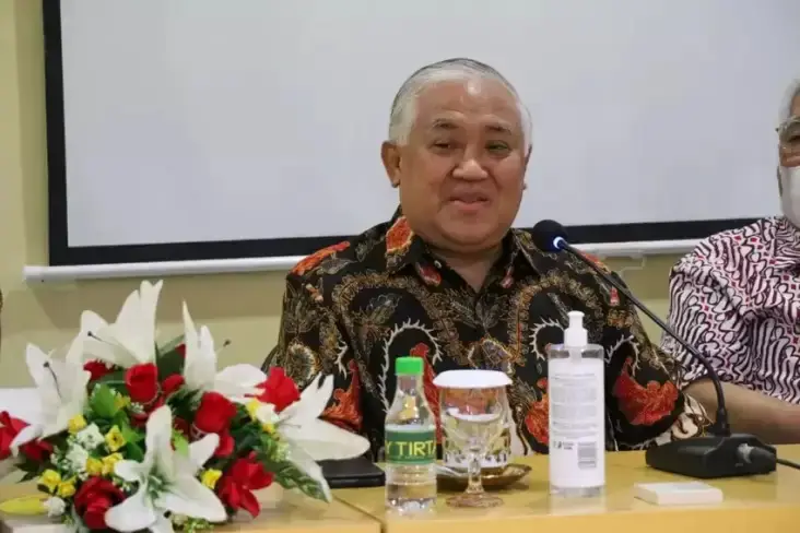 Din Syamsuddin Usul...