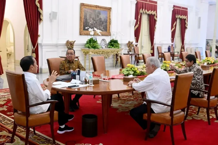Bambang Susantono dan...