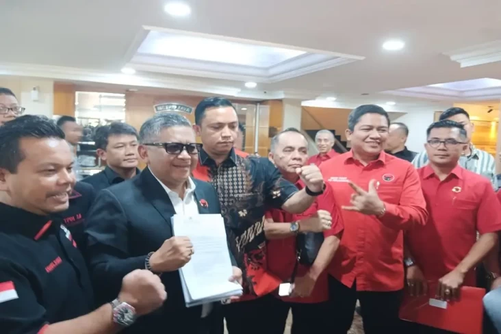Diperiksa Penyidik Polda...