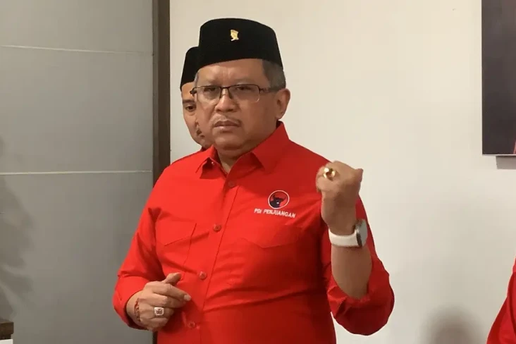Hasto Bingung Pernyataannya...