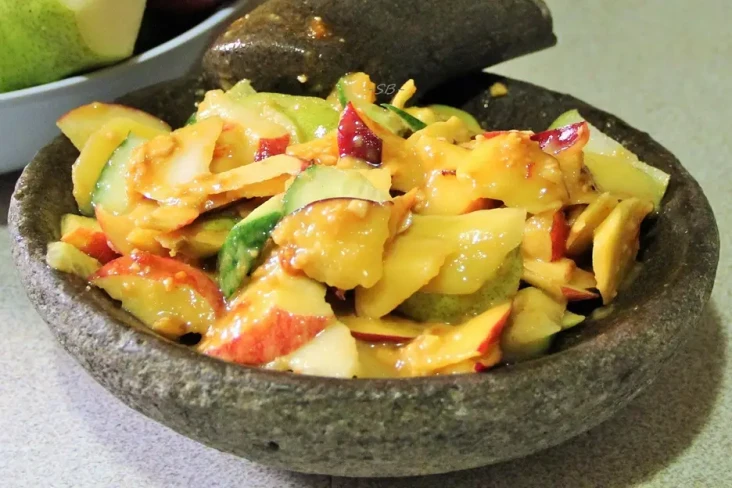 Rujak dan Asinan Indonesia...