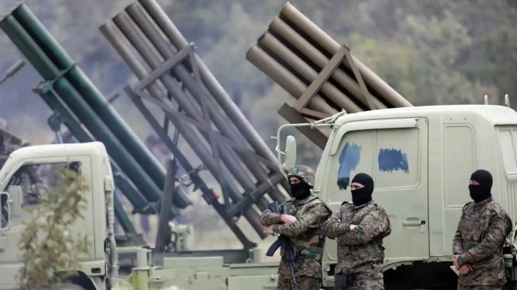 Hizbullah Gunakan Senjata...
