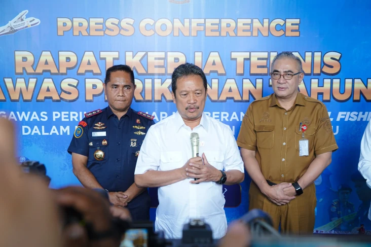 Menteri Kelautan dan...
