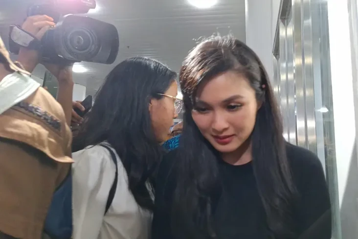 Viral Sandra Dewi Disebut...