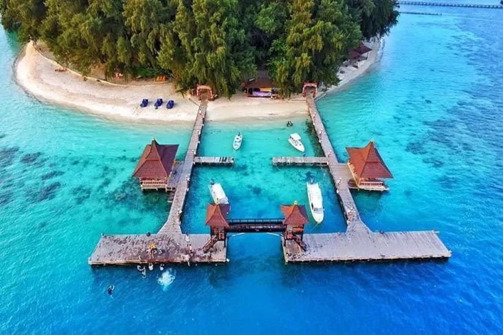 7 Pulau Terindah di...